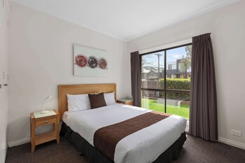 Standard Apartment, 2 Bedrooms, Non Smoking, Kitchen (Living Room)