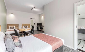 Family Room, Multiple Beds, Non Smoking
