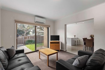 Standard Apartment, 2 Bedrooms, Non Smoking, Kitchen (Living Room)
