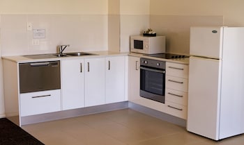Standard Apartment, 1 Queen Bed, Non Smoking, Balcony (Living Room)