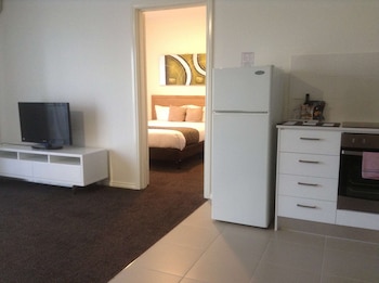 Standard Apartment, 1 Queen Bed, Non Smoking, Balcony (Living Room)