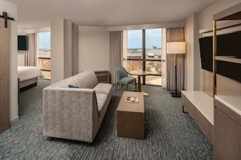 Junior Suite, 1 King Bed