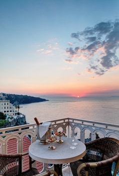 Suite, Sea View (Lucio Dalla)