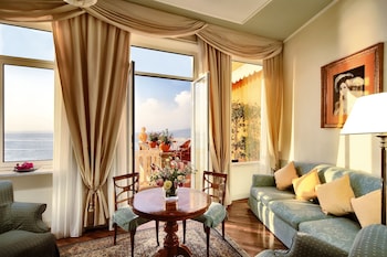 Junior Suite, Terrace, Sea View (Deluxe)