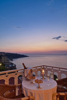 Deluxe Suite, Sea View