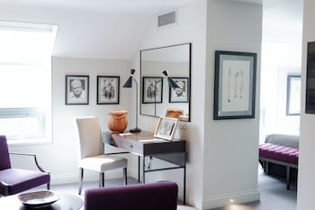 Suite (Churchill)