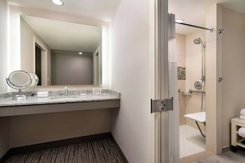 Room, 2 Double Beds, Pool View (Mobility Accessible, Roll-in Shower)
