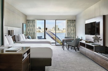 Room, 2 Double Beds, Bay View