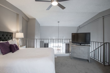 Premier Loft, 1 Queen Bed