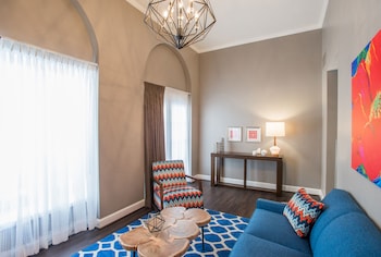 Premier Room, 1 King Bed (Flat)