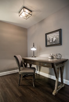 Executive Loft, 1 King Bed