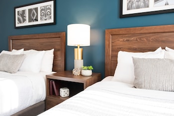 Deluxe Room, 2 Queen Beds