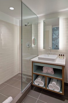 Standard Room, 2 Queen Beds