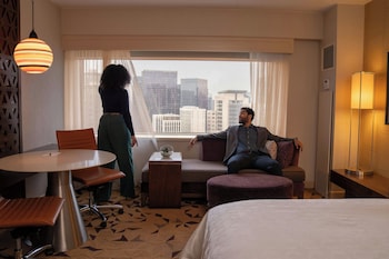 Room, 1 King Bed (Hearing Accessible)