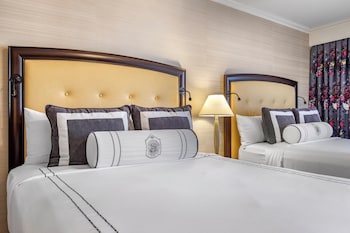 Deluxe Room, 2 Queen Beds