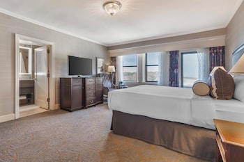 Traditional Room, 1 King Bed
