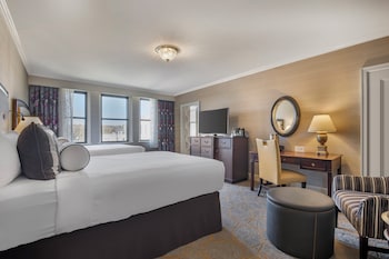 Deluxe Room, 2 Queen Beds