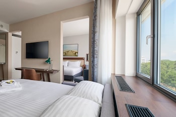 Family Studio, 1 King Bed with Sofa bed