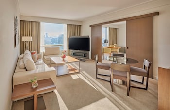 Deluxe Room, 1 King Bed