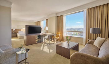 Deluxe Room, 1 King Bed