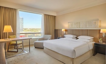 Club Room, 1 King Bed