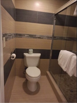 Queen Accessible