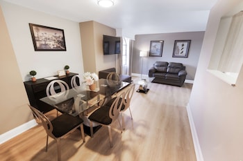 Suite, 2 Queen Beds, Non Smoking, Kitchen