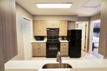 Suite, 2 Queen Beds, Non Smoking, Kitchen
