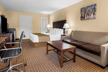 Suite, 1 Queen Bed, Non Smoking, Kitchenette