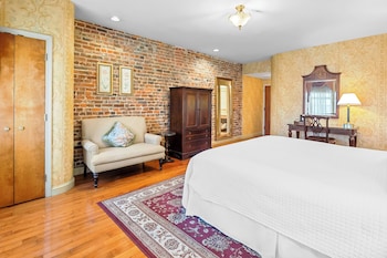 Superior Room, 1 King Bed (Premium ONE KING BED Jacuzzi with Riv)