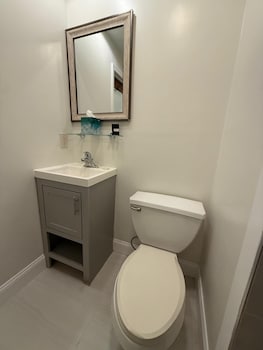 Standard Room-1 King Bed