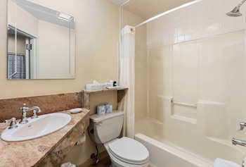 Standard Room, Queen Double Bed