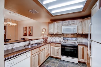 Premier Condo, 1 Bedroom