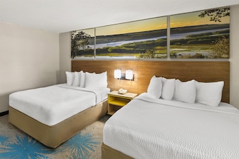 Room, 2 Queen Beds, Accessible, Non Smoking