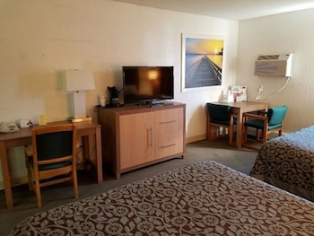 Room, 2 Queen Beds, Accessible, Non Smoking