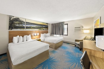 Room, 2 Queen Beds, Accessible, Non Smoking