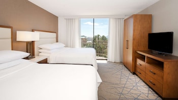 Two Queens Suite