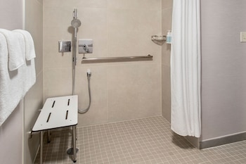 Room, 2 Double Beds (Mobility/Hearing Access, Roll-In Shwr)