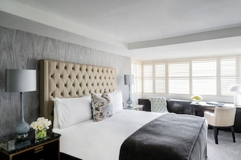 Signature Parkview Suite