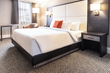 Standard Room, 1 Queen Bed