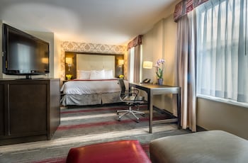 Deluxe Room, 1 Queen Bed