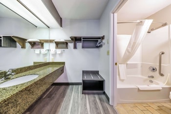 Standard Room, 2 Queen Beds, Non Smoking
