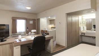 Suite, Multiple Beds