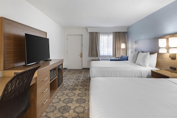 Standard Room, 2 Queen Beds, Non Smoking, Refrigerator & Microwave
