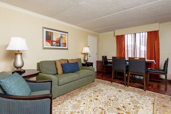 Junior Suite, 1 King Bed