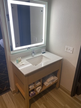 Room, 1 King Bed, Accessible, Non Smoking