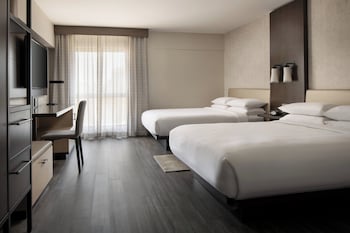 Junior Suite, 2 Queen Beds