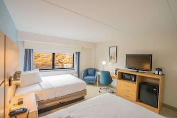 Room, 2 Queen Beds, Non Smoking