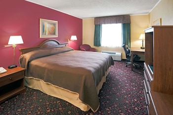 Suite, 1 King Bed, Non Smoking