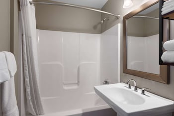 Room, 1 King Bed, Non Smoking (Dunefront, First Floor)